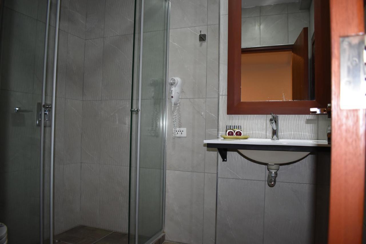 Hotel Boutique Vendimia Tarija Bagian luar foto