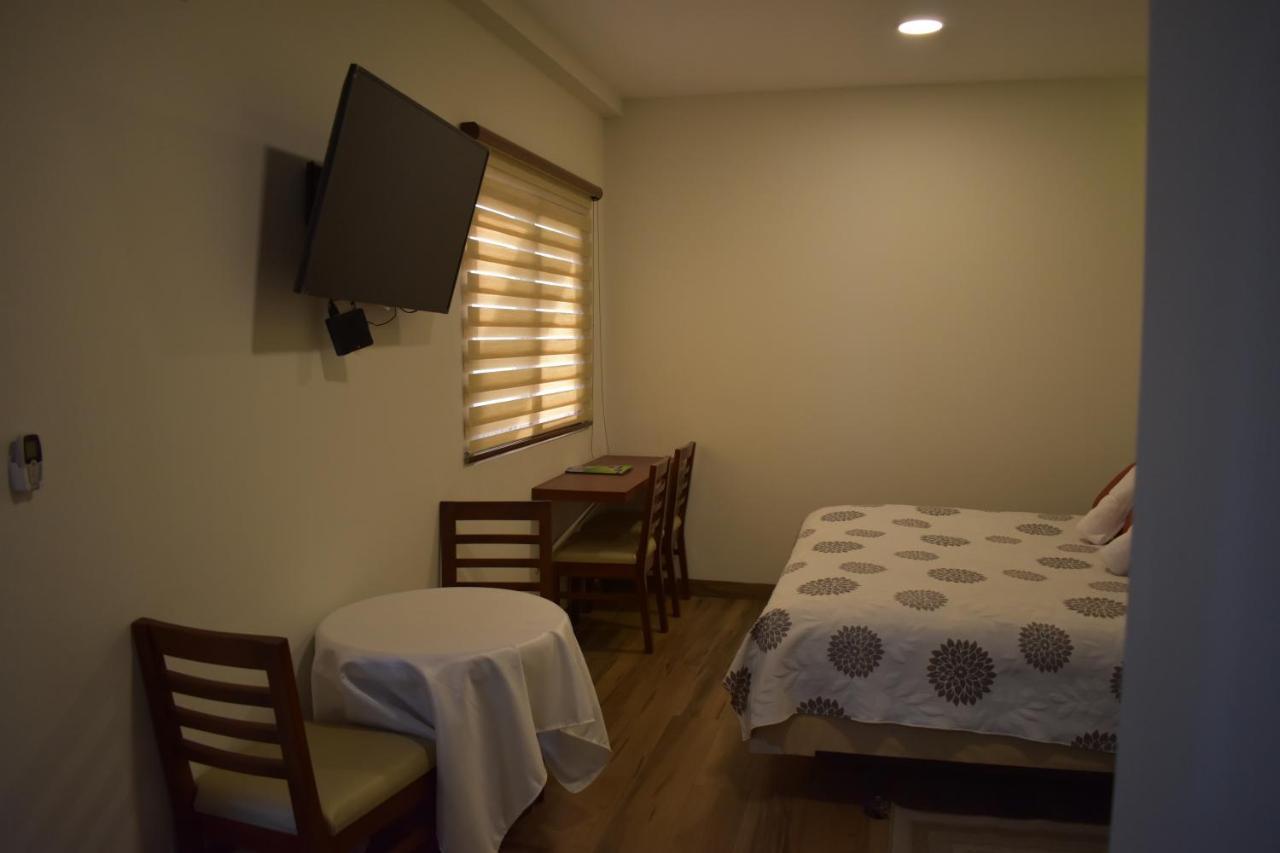 Hotel Boutique Vendimia Tarija Bagian luar foto